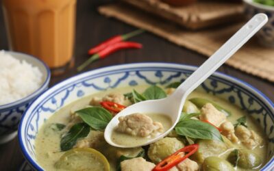 ช้อนพลาสติก (รักษ์โลก) คู่จานอาหารไทย: กินอร่อย ไม่เพิ่มขยะ